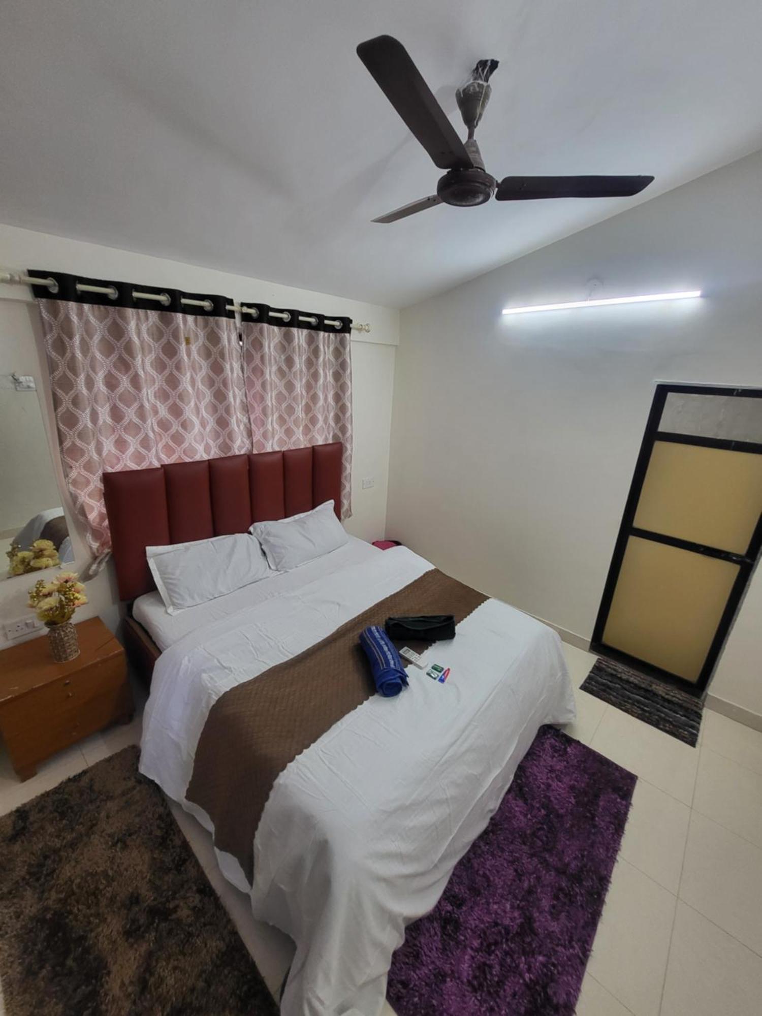 The Perfect Stays Para Disco Big Pool Cricket Turf Villa Lonavala Exterior foto