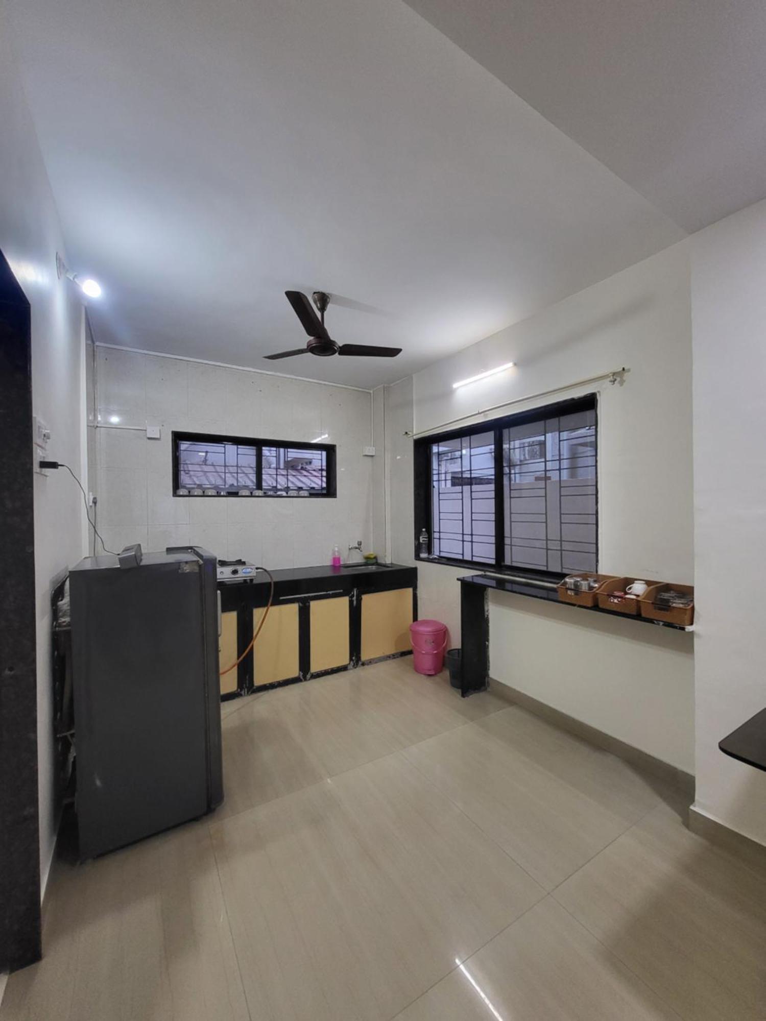 The Perfect Stays Para Disco Big Pool Cricket Turf Villa Lonavala Exterior foto